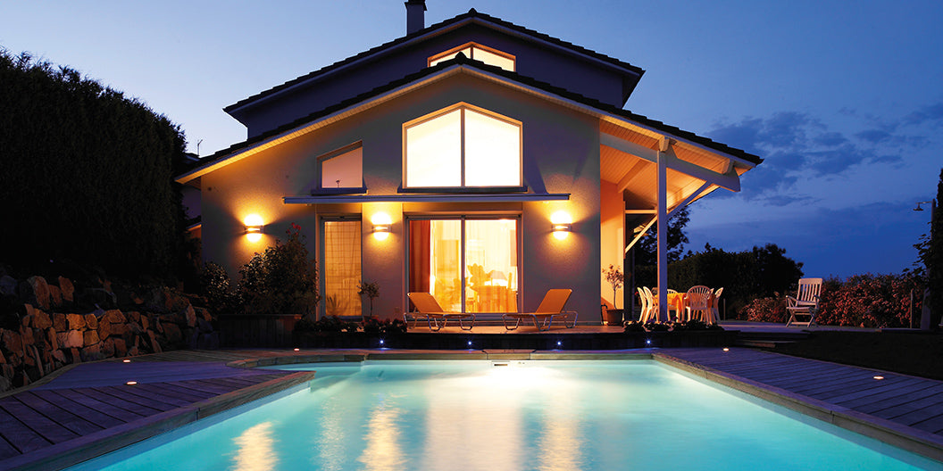 Bien choisir l’éclairage de sa piscine