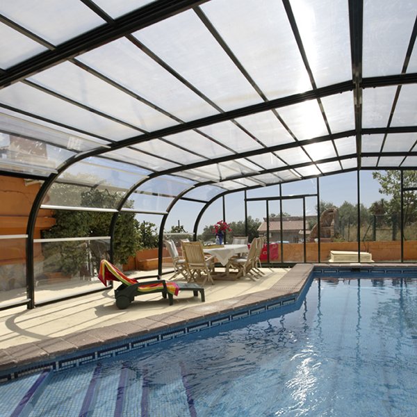 Abri résidentiel piscine