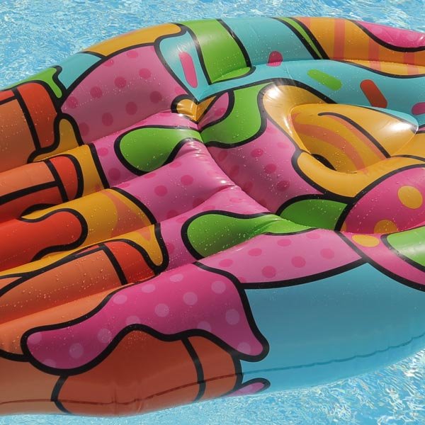 Matelas gonflable pour piscine Pop Art