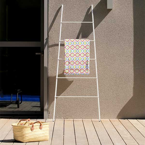 Porte serviette pour piscine Scala