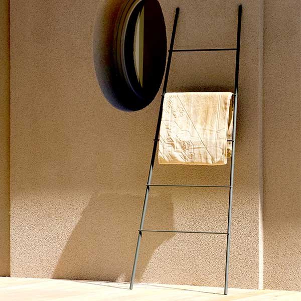 Porte serviette pour piscine Scala