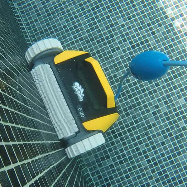 Robot électrique de piscine Dolphin E20