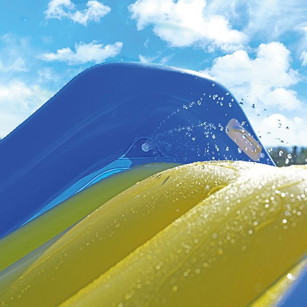 Toboggan géant piscine