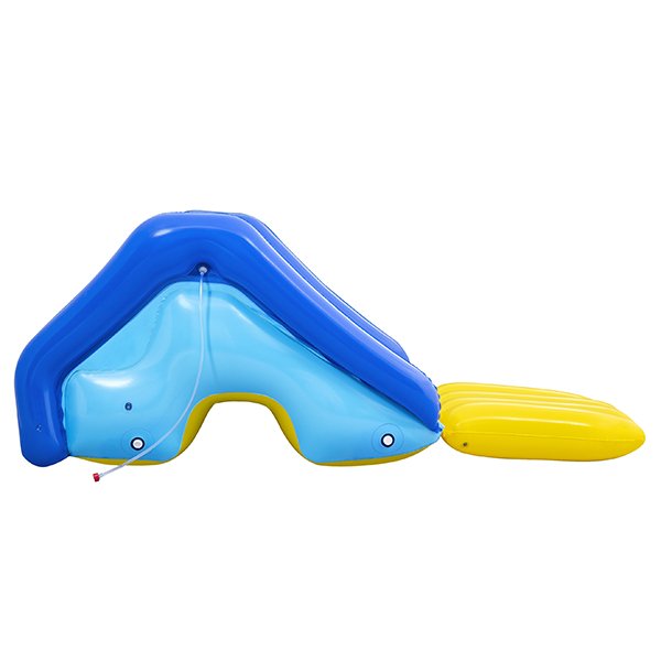 Toboggan géant piscine