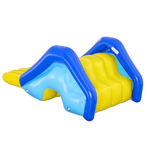 Toboggan géant piscine