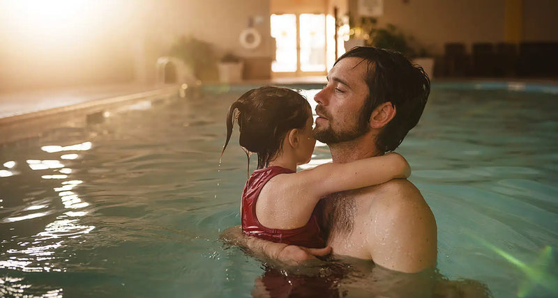 Chauffer votre piscine intérieure : une eau toujours à bonne température
