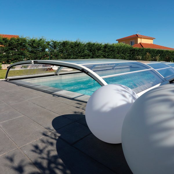Abri bas piscine