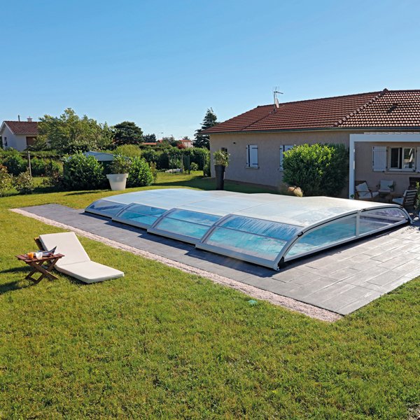 Abri bas piscine