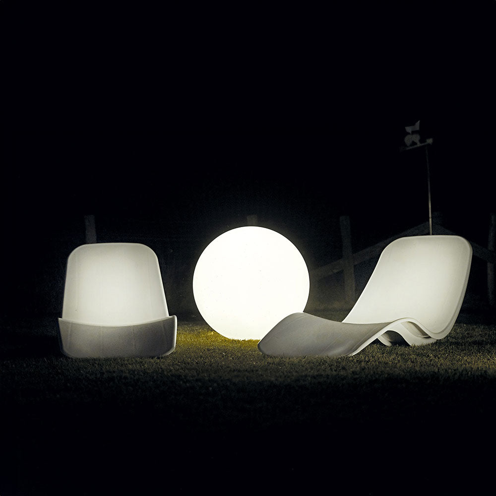 Glob garden light ball