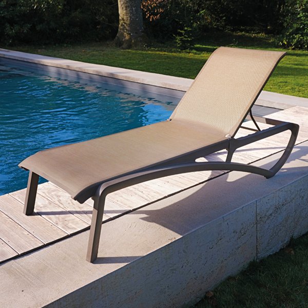 Chaise longue de jardin Alizé Bronze
