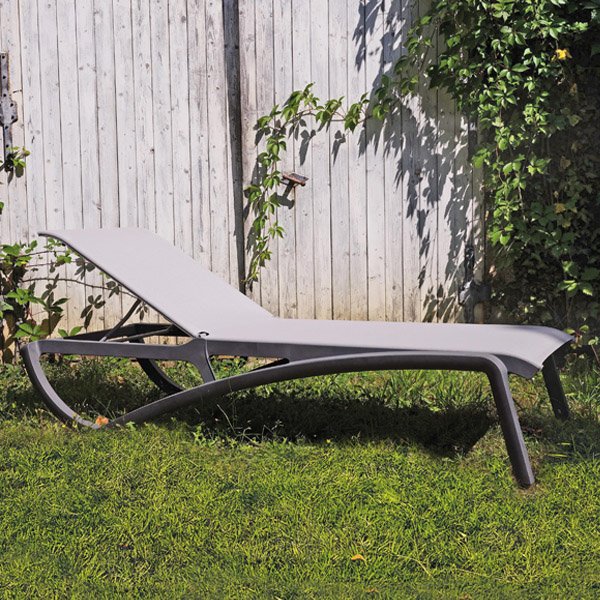 Chaise-longue extérieure Alizé Noire&Grise