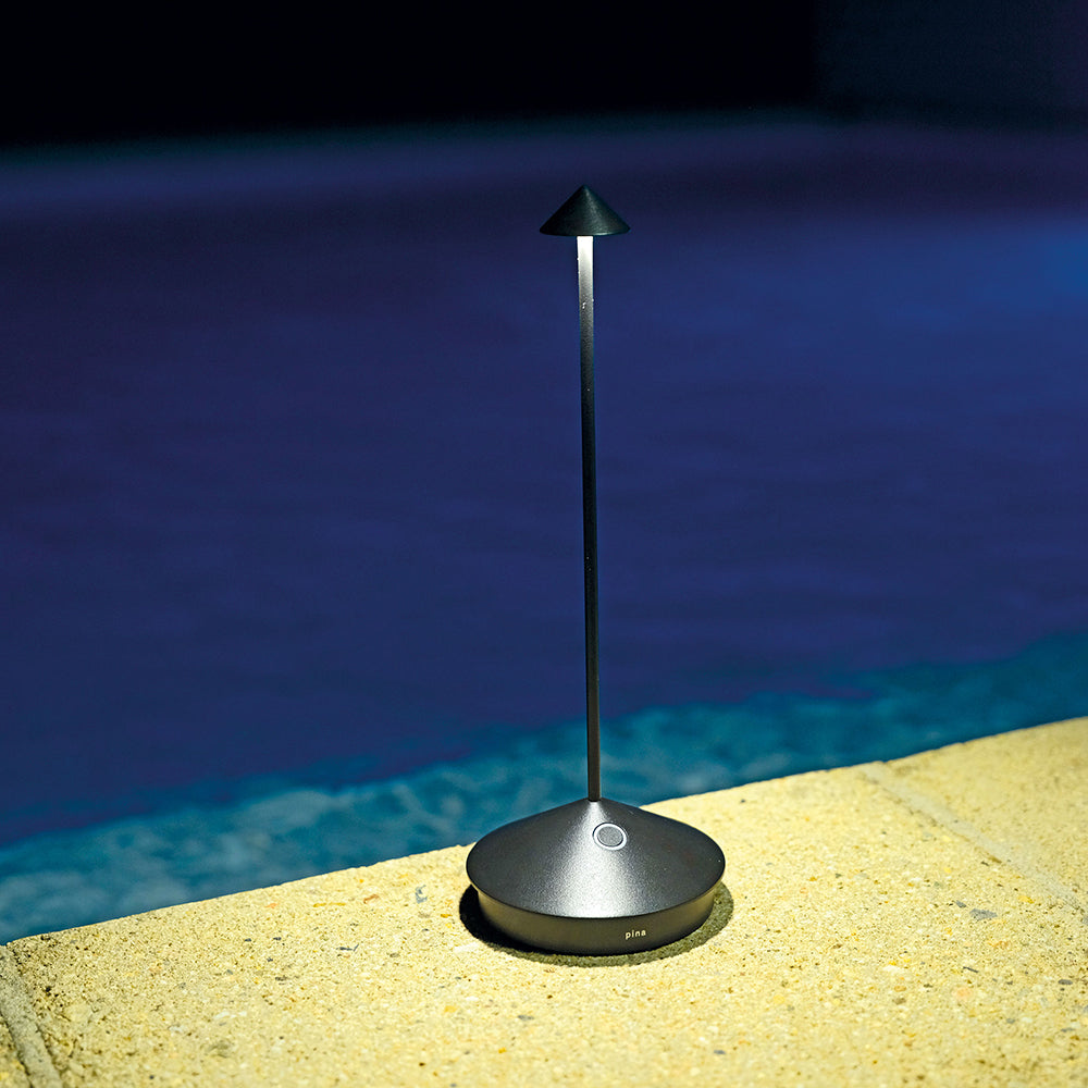 Lampe de table design Pinalight