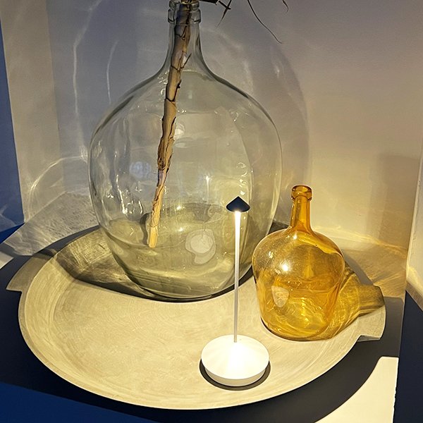 Lampe de table design Pinalight
