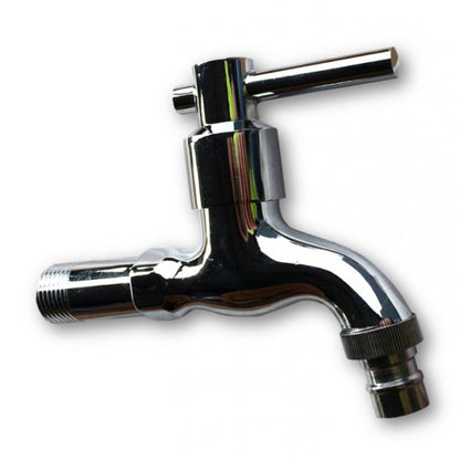 Robinet rince-pied pour douches solaires