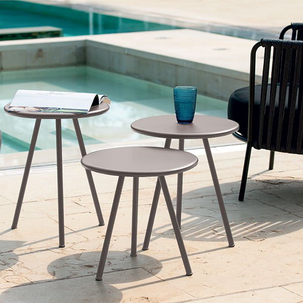 Tables gigognes jardin Triade