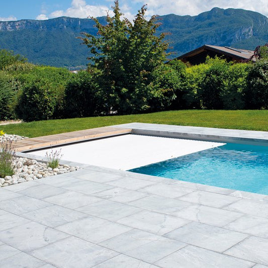 Volet roulant piscine immergé